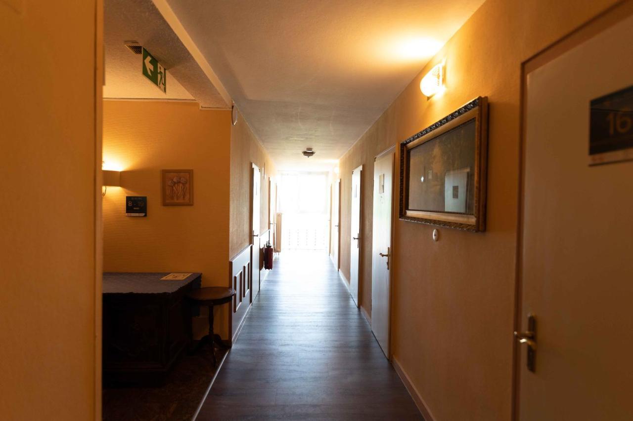 Hotel Hanseat Hamburg-Harburg Exteriör bild